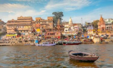 Kashi Tourism Package – 4 Nights 5 Days